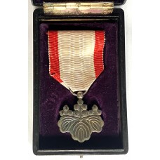 Order of the Rising Sun 8th Class in WWII box of issue