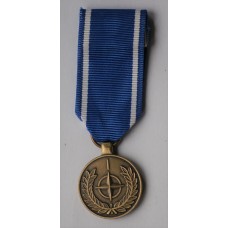 NATO Service Medal on Former Yugoslavia ribbon, miniature version 