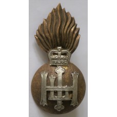 Royal Highland Fusiliers Busby badge  