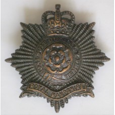 Royal Hampshire Regiment officer's cap badge 