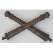 Field Artillery post 1907 officer's collar badge 