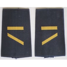 Bundesmarine shoulder slides for a Gefreiter NCO candidate 