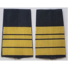 Bundesmarine shoulder slides for a Fregatten Kapitan 