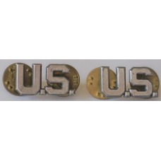 Officer's US letters collar badges