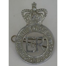 Hampshire and Isle of Wight Police cap badge 
