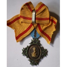 Very scarce Japanese Order of the Sacred Crown 6th Class, only awarded to female recipients 