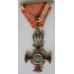 Austrian Cross of Merit in silver with crown, in box of issue. 